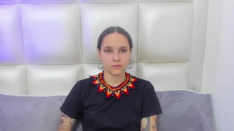 Snapshot of annythomsonn chatting on 19, 1, 2025 AnnyT online show from 19, 1, 2025