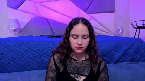 Snapshot of annythomsonn chatting on 22, 1, 2025 AnnyT online show from 22, 1, 2025