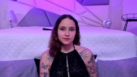 Snapshot of annythomsonn chatting on 25, 1, 2025 AnnyT online show from 25, 1, 2025