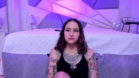 Snapshot of annythomsonn chatting on 25, 1, 2025 AnnyT online show from 25, 1, 2025