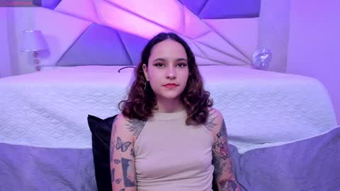 Snapshot of annythomsonn chatting on 26, 1, 2025 AnnyT online show from 26, 1, 2025