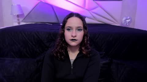 Snapshot of annythomsonn chatting on 2, 2, 2025 AnnyT online show from 2, 2, 2025