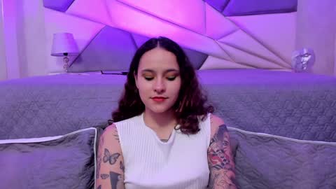 Snapshot of annythomsonn chatting on 9, 2, 2025 AnnyT online show from 9, 2, 2025