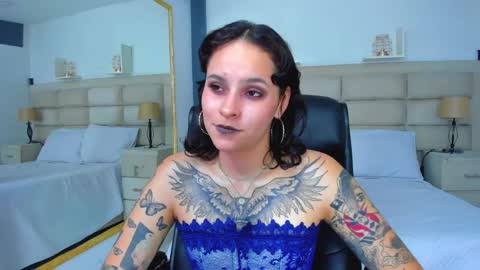 Snapshot of annythomsonn chatting on 15, 9, 2025 AnnyT online show from 15, 9, 2025