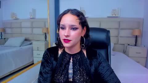 Snapshot of annythomsonn chatting on 14, 10, 2025 AnnyT online show from 14, 10, 2025