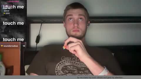 Snapshot of anomalies_ig chatting on 28, 12, 2024 anomalies_ig online show from 28, 12, 2024