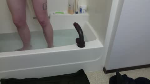 Snapshot of anotherguy98 chatting on 11, 2, 2025 anotherguy98 online show from 11, 2, 2025