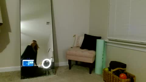 Snapshot of ansleypage chatting on 22, 2, 2026 heyitsansley online show from 22, 2, 2026