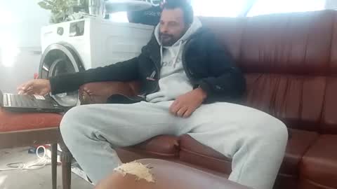 Snapshot of ansreramso chatting on 18, 1, 2025 Lower chakra online show from 18, 1, 2025