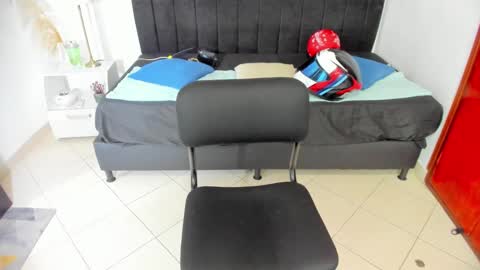       online show from 15, 2, 2025