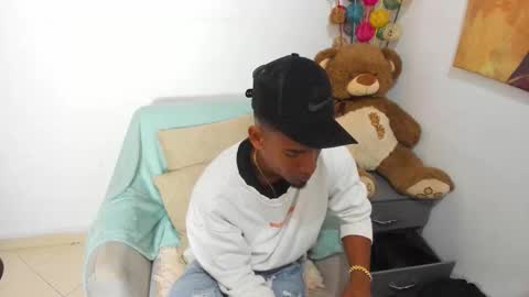 Snapshot of anthoy_wayans chatting on 28, 2, 2026 online show from 28, 2, 2026