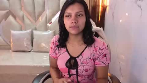 Antonela online show from 3, 12, 2025