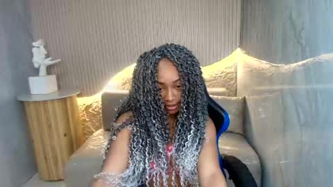 Snapshot of antonella__r_ chatting on 1, 6, 2026 Antonella online show from 1, 6, 2026