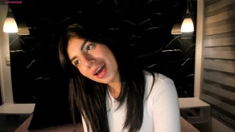 Snapshot of antonella__rouse chatting on 27, 12, 2024 Antonella online show from 27, 12, 2024