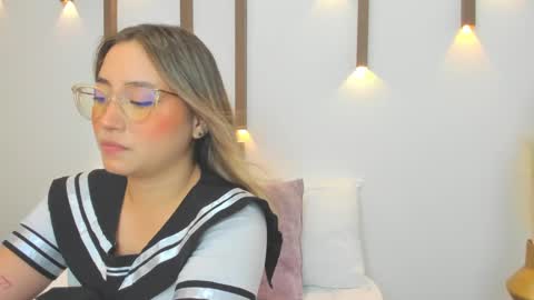 A N T O N E L L A  online show from 13, 2, 2025