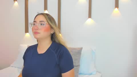 A N T O N E L L A  online show from 10, 3, 2025