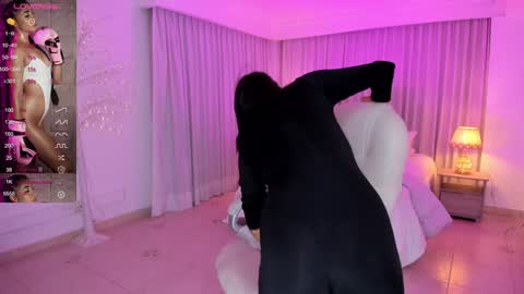  Antonella Grayy  online show from 18, 1, 2025