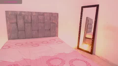 Snapshot of antonella_hot_x chatting on 22, 4, 2026 Antonella online show from 22, 4, 2026