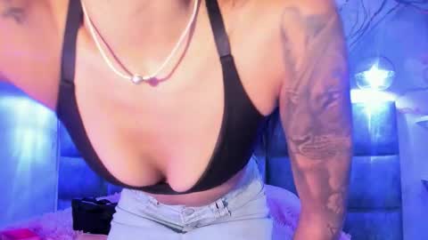 Snapshot of antonella_rossi24 chatting on 2, 2, 2026 Antonella Rossi online show from 2, 2, 2026