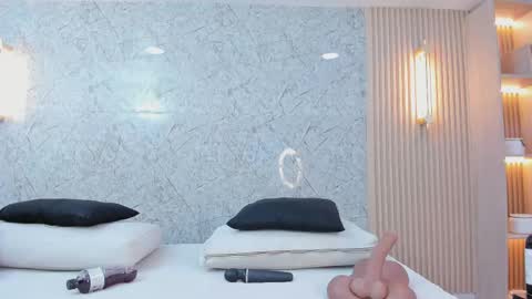 Snapshot of antonella_west chatting on 24, 9, 2025 Anto online show from 24, 9, 2025