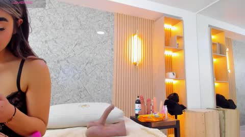 Snapshot of antonella_west chatting on 19, 11, 2025 Anto online show from 19, 11, 2025