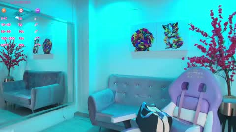 Snapshot of antonella_wiild chatting on 7, 5, 2026 Antonella online show from 7, 5, 2026