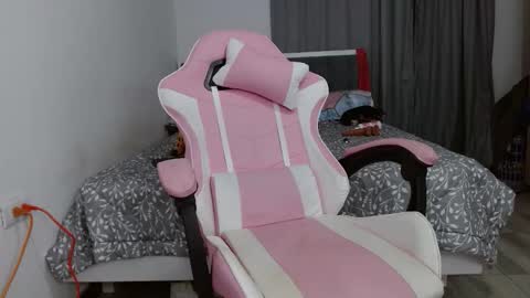 antonellacute6918 online show from 19, 10, 2025