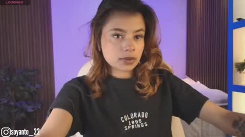 Snapshot of antonellagarcia0 chatting on 17, 12, 2025 Antonella online show from 17, 12, 2025