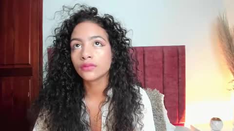 AntonellaHall  online show from 17, 9, 2025