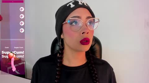 Snapshot of antonellepiercee chatting on 28, 2, 2025 A N T O N E L L E online show from 28, 2, 2025