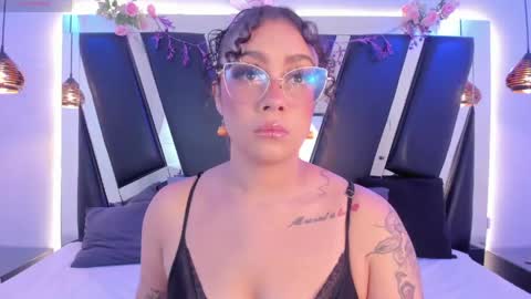 Snapshot of antonellepiercee chatting on 5, 5, 2026 A N T O N E L L E online show from 5, 5, 2026