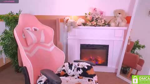 antonia_ferrero online show from 5, 12, 2025