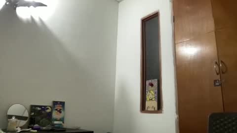 Snapshot of antoniabloom chatting on 2, 2, 2025 Antonia online show from 2, 2, 2025