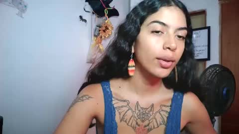 Snapshot of antoniabloom chatting on 13, 9, 2025 Antonia online show from 13, 9, 2025