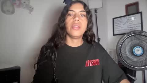 Snapshot of antoniabloom chatting on 22, 9, 2025 Antonia online show from 22, 9, 2025