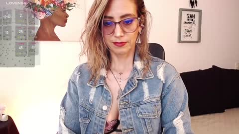Snapshot of antoniavillamizar chatting on 14, 12, 2024 Anto online show from 14, 12, 2024