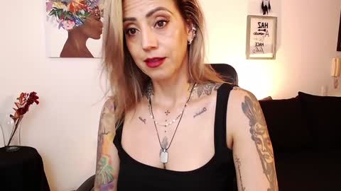 Snapshot of antoniavillamizar chatting on 7, 1, 2025 Anto online show from 7, 1, 2025