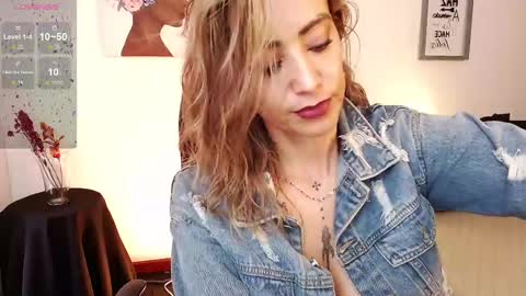 Snapshot of antoniavillamizar chatting on 21, 2, 2025 Anto online show from 21, 2, 2025