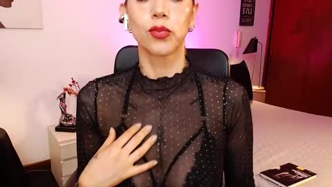 Snapshot of antoniavillamizar chatting on 11, 10, 2025 Anto online show from 11, 10, 2025