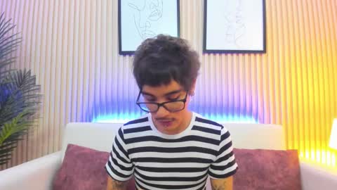 Snapshot of antonio_rowan chatting on 1, 12, 2025 Antonio online show from 1, 12, 2025