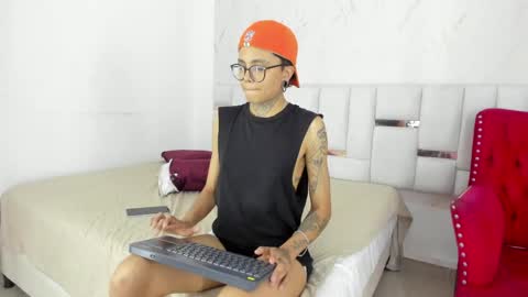 Snapshot of antony_d_ossa chatting on 19, 5, 2026 antony_d_ossa online show from 19, 5, 2026