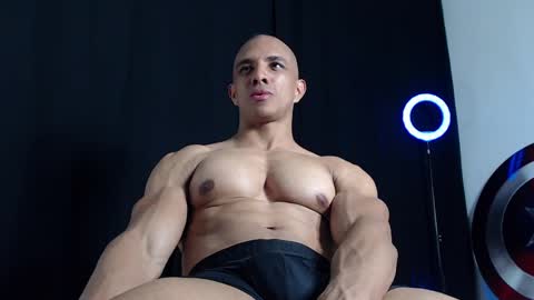 Snapshot of antonywebb94 chatting on 25, 2, 2025 Instagram miguelangel1802 online show from 25, 2, 2025