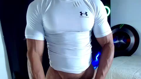 Snapshot of antonywebb94 chatting on 29, 9, 2025 Instagram miguelangel1802 online show from 29, 9, 2025