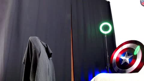 Snapshot of antonywebb94 chatting on 10, 1, 2026 Instagram miguelangel1802 online show from 10, 1, 2026