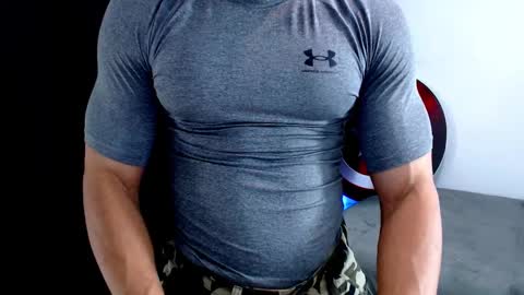 Snapshot of antonywebb94 chatting on 3, 2, 2026 Instagram miguelangel1802 online show from 3, 2, 2026