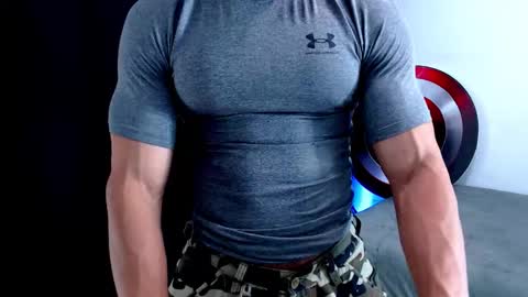 Snapshot of antonywebb94 chatting on 3, 2, 2026 Instagram miguelangel1802 online show from 3, 2, 2026