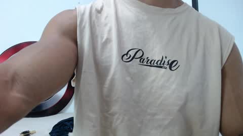 Snapshot of antonywebb94 chatting on 1, 4, 2026 Instagram miguelangel1802 online show from 1, 4, 2026