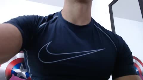 Snapshot of antonywebb94 chatting on 2, 4, 2026 Instagram miguelangel1802 online show from 2, 4, 2026