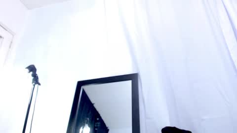 Snapshot of antonywebb94 chatting on 12, 4, 2026 Instagram miguelangel1802 online show from 12, 4, 2026