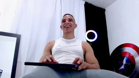 Snapshot of antonywebb94 chatting on 8, 5, 2026 Instagram miguelangel1802 online show from 8, 5, 2026
